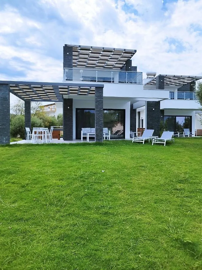 Lux Et Mare location